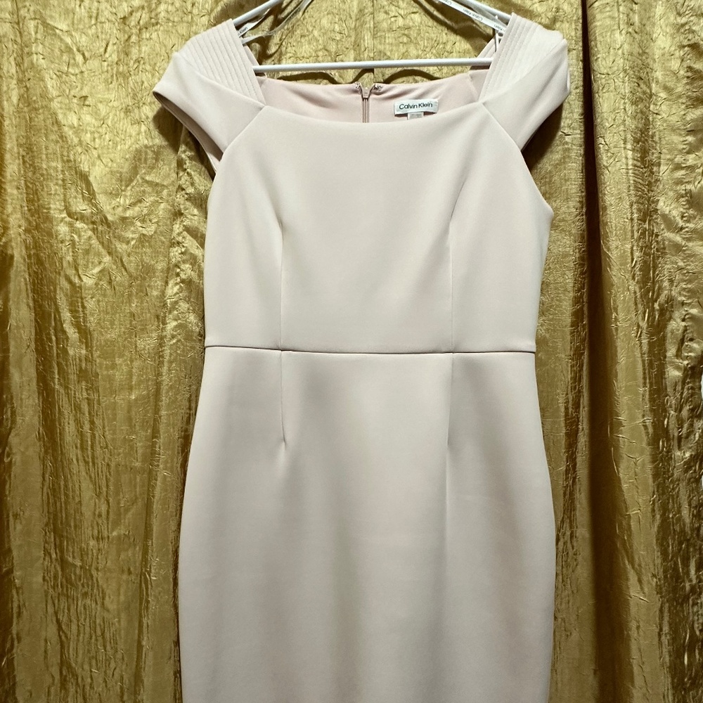 Calvin Klein Sz 10 Scuba Cap Sleeve Sheath Dress Blush